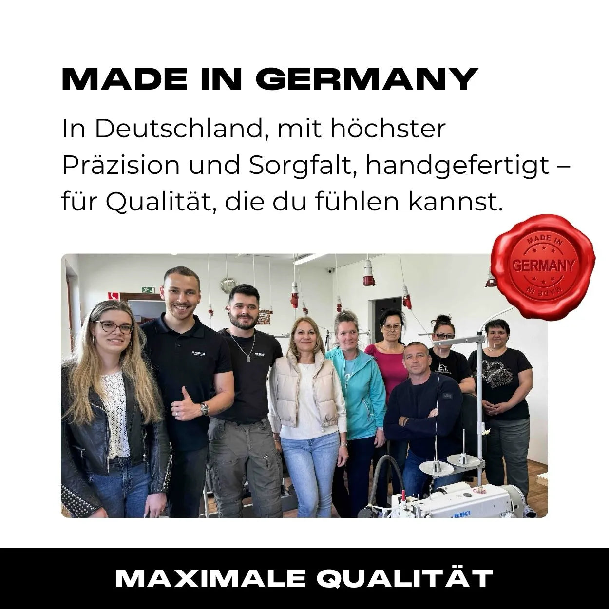 Ausweisfach mit Hakenklett in Schwarz