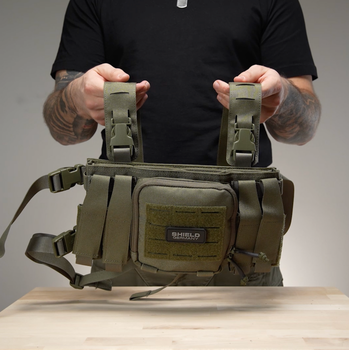 Chest Rig BRAVO in stone grey olive