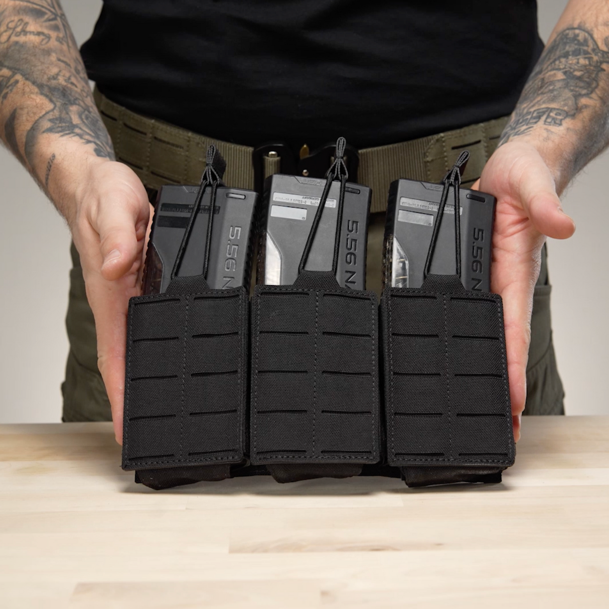 3-long magazine pouch BRAVO in black